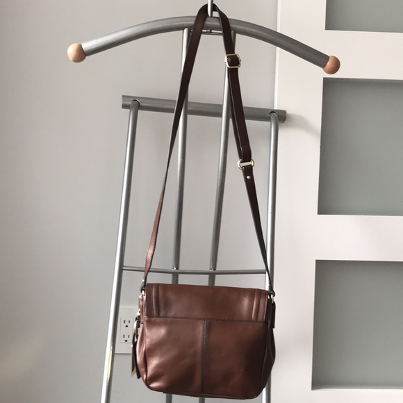 Etienne Aigner genuine leather crossbody bag - Picture 4 of 13